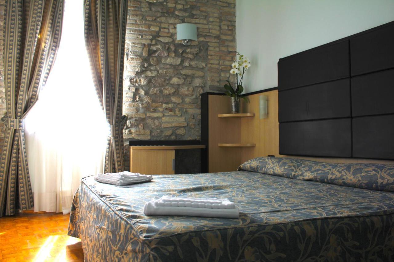 Hotel Il Castello أسيسي المظهر الخارجي الصورة