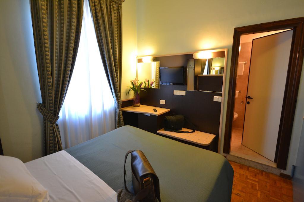 Hotel Il Castello أسيسي المظهر الخارجي الصورة